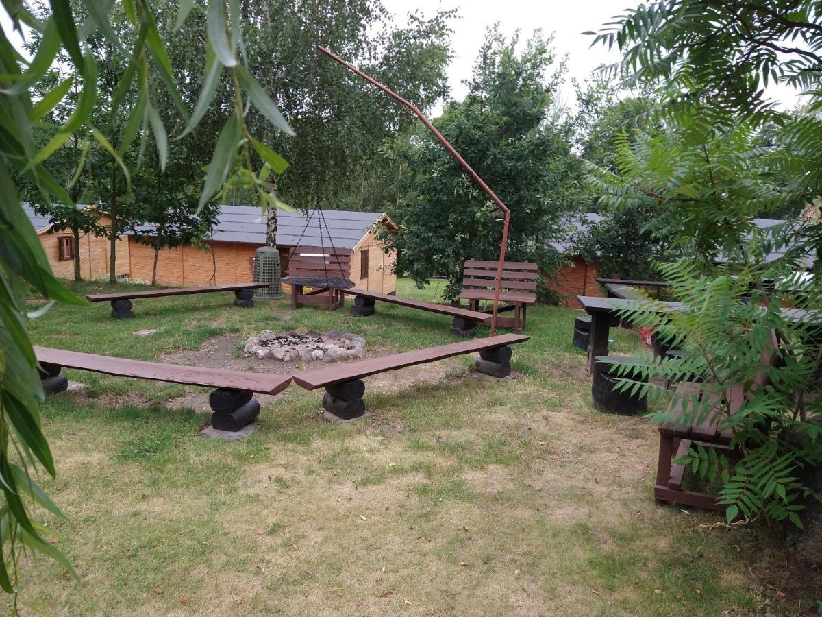 Dom Wczasowy Pięciu Pomostów I DOMKI LETNISKOWE Czaplinek Exterior foto